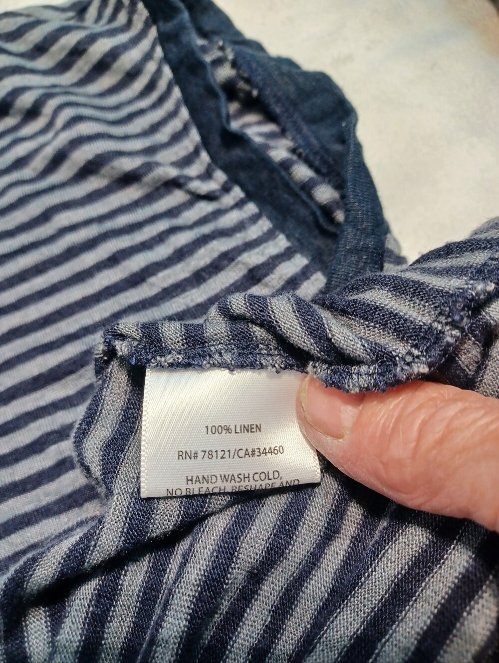 Eileen Fisher 100% Linen Gray Navy Striped Boxy Tee Top Large L - Picture 7 of 10